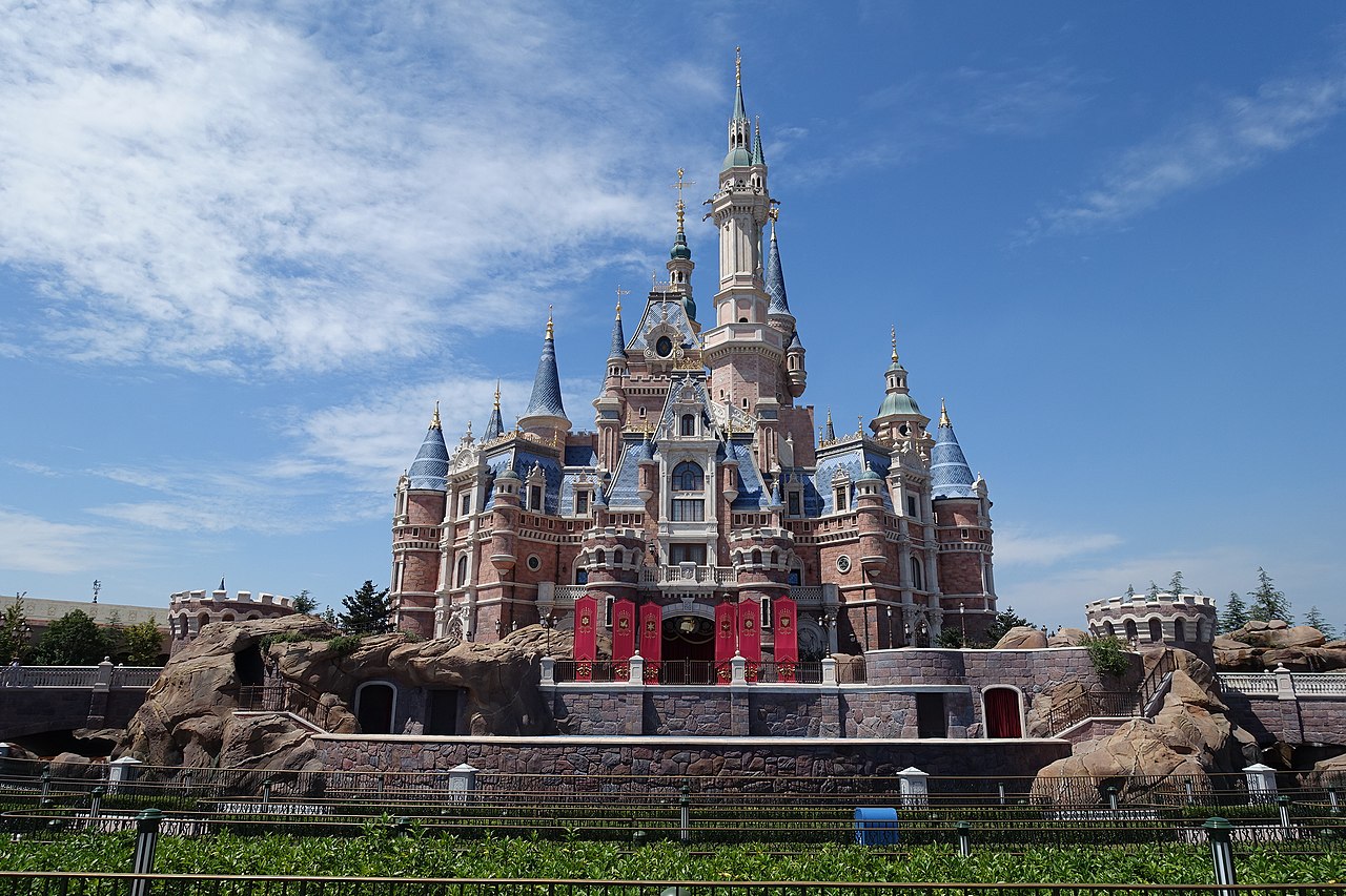 Enchanted Storybook Castle, Shanghai Disneyland