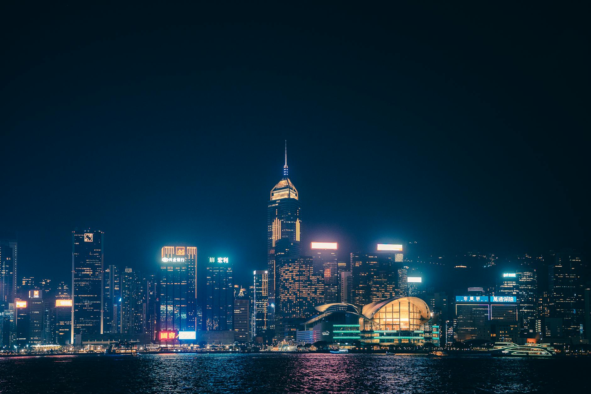 Victoria Harbour & TST Promenade