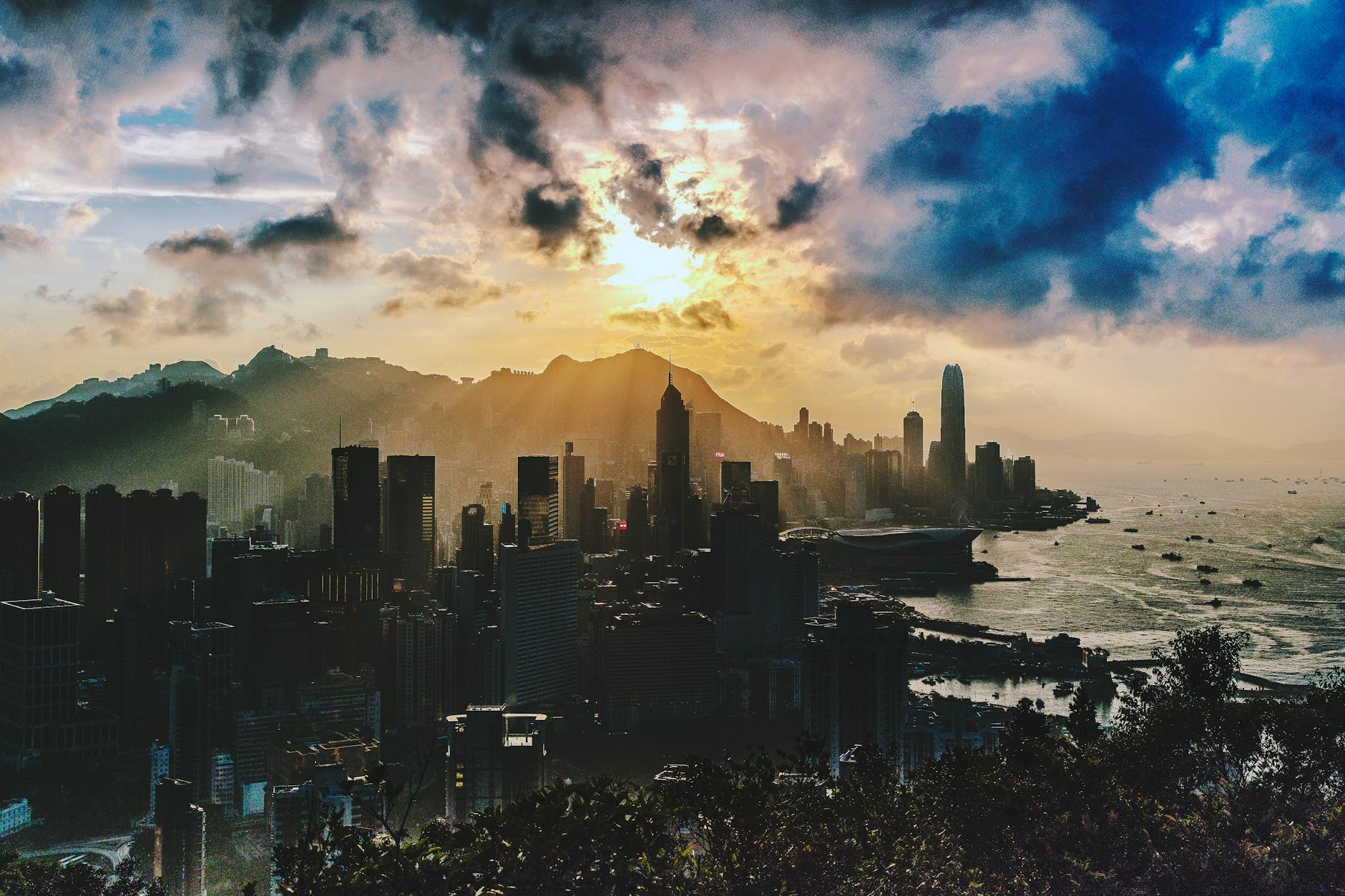 Victoria Peak (The Peak)