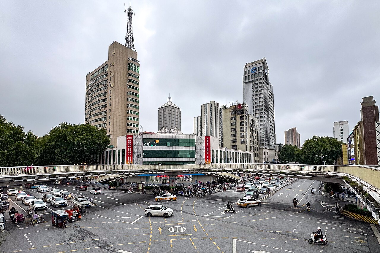 Crossing of Renmin Road and Xinhua Road, Nanyang
